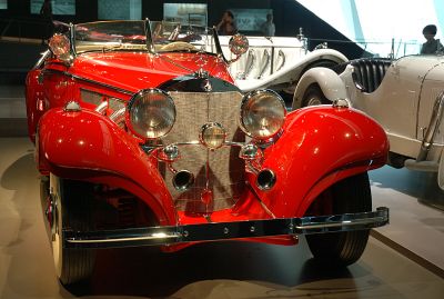 Mercedes Benz 500K, 1936
Spezial Roadster, 8 Zylinder, 5000 ccm, 100PS (136 PS mit Kompressor)
