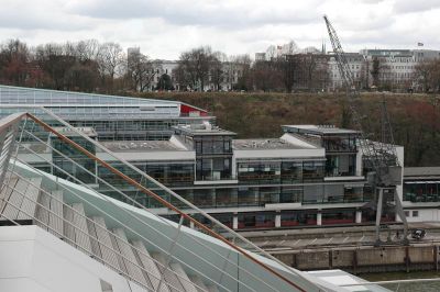 Blick vom Dockland auf den Altonaer Balkon
Schlüsselwörter: Dockland Hamburg