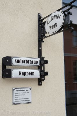 Mitfahrerbank, Arnis
