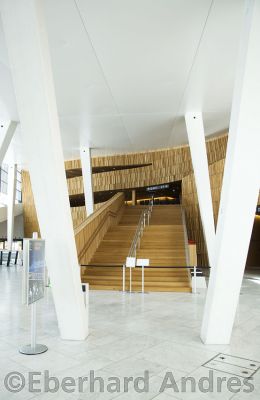 Neue Oper
