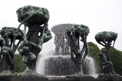 Vigeland-Skulpturenpark (Vigelandsanlegget) im Frognerpark, Oslo

