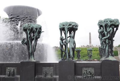 Vigeland-Skulpturenpark (Vigelandsanlegget) im Frognerpark, Oslo
