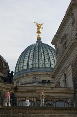 Glaskuppel der Hochschule für Bildende Künste Dresden
