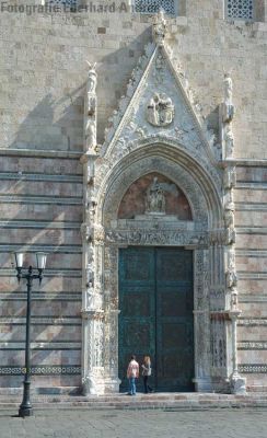 Domportal in Messina
