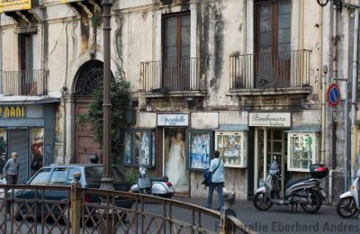 Catania

