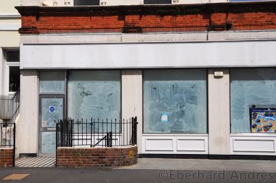 shop window
