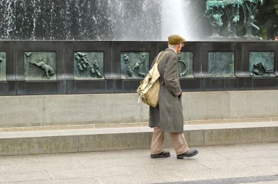 2. Platz Katrin „Brunnen vor Titanic”
