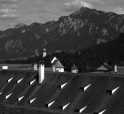 Dach vor Bergpanorama
Schlüsselwörter: Füssen